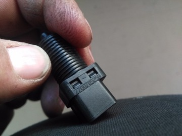 фото thumb №1, Renault volvo датчик света стоп-сигнал 7700785258