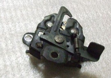 фото thumb №1, Daihatsu cuore 1,0b 2005r замок капота оригинал