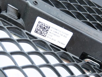 фото thumb №11, Решітка радіатора решітка радіатора czarna piano хром cała niepołamana mercedes c w205