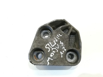 фото thumb №1, Кронштейн двигуна права 1.2 16v renault modus clio