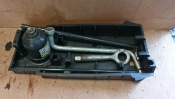 фото thumb №4, Бардачок домкрат ключ iveco daily 99-14 504092088