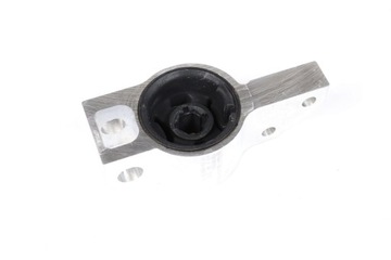 фото thumb №1, Втулка важеля vw golf scirocco touran права