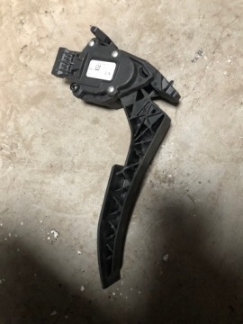 фото thumb №2, Opel astra j педаль газа 13252702 ea