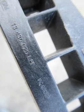 фото thumb №2, Opel corsa e направляющая левый 13430025