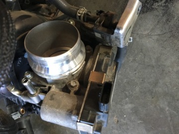 Купити Kadjar qashqai 2 j11 1.6dig-t дросельна заслінка, фото thumb