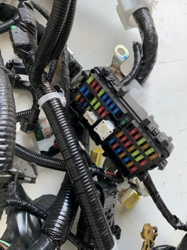 фото thumb №6, Infiniti q50 гибрид электропроводка отсек двигателя