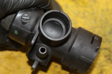 Шланг пабтрубок  воды a4 b7 2.0 tfsi 8e0121049l Недорого, фото thumb