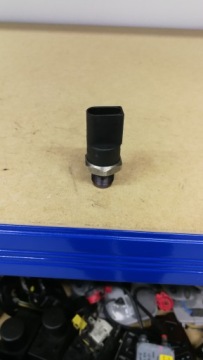 фото thumb №1, Mercedes cdi датчик давления топлива 0041536728