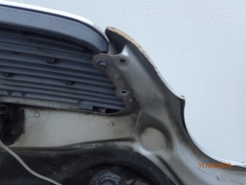 фото thumb №7, Mercedes c-klasa w203 капот решётка радиатора разные цвета