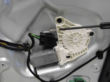 фото thumb №3, Mercedes slc r172 172 підйомник скло двері праве