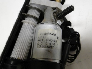 фото thumb №4, Mercedes s klasa w221 моторчик регулювання підголівник