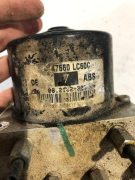 фото thumb №2, Насос abs гальмівна nissan cabstar renualt maxity