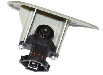 фото thumb №2, Левая заглушка распылителя lexus rx400h