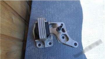 фото thumb №1, Кронштейн подушка двигуна 1.6 dci do scenic iii