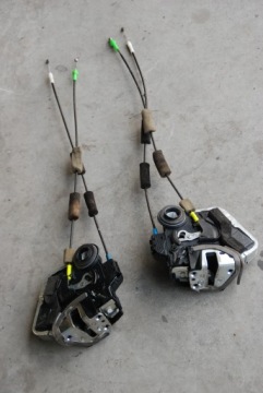 фото thumb №3, Lexus is 250 замок двері задня p / l 06-11r