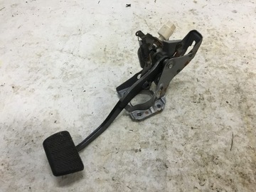 фото thumb №1, Педаль тормоза toyota auris ii 1.8 h автоматическая коробка передач