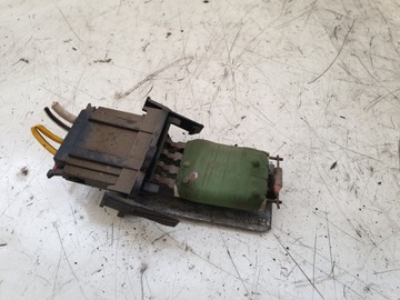 фото thumb №1, Резистор вентилятор резистор volkswagen vento 97r eu