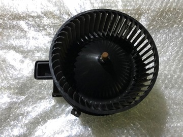 фото thumb №1, Audi q7 4m0 вентилятор воздуходувка 4m1820021