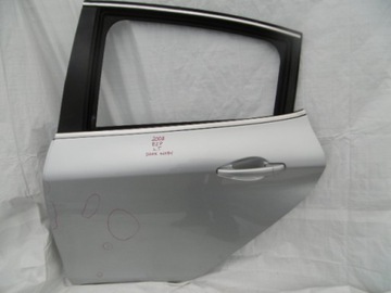 фото thumb №1, Peugeot 208 дверь левая задние задняя ezr