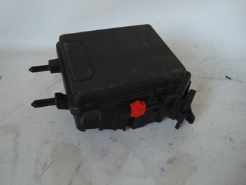 фото thumb №1, Корпус корпус запобіжників renault megane iii rs