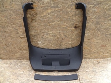 фото thumb №1, Оббивка кришки задня 4g8867979a audi a7