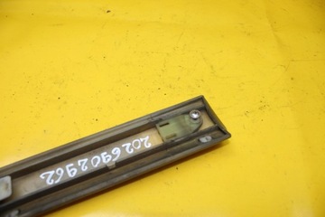 фото thumb №10, Планка дверь левый перед w202 sedan 2026902962