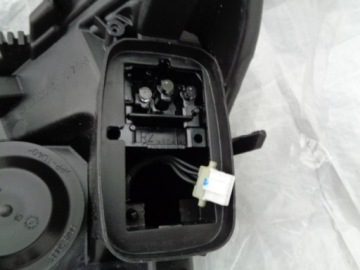 фото thumb №7, Renault оригинальный номер 260100033r лампа передняя