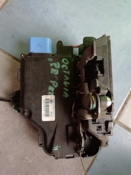 фото thumb №1, Замок двері правий перед skoda octavia 2 /9 контактів