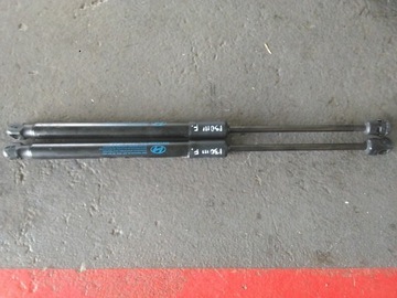 фото thumb №1, Hyundai i30 iii 2018- fastback амортизатори кришки