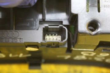 фото thumb №6, Счетчик приборная панель audi a3 8l 1.6 b 8d0919272c