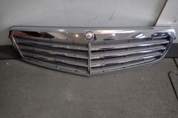 фото thumb №1, Решітка радіатора mercedes c-klasa w204 07-11