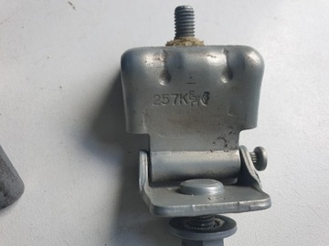 фото thumb №3, Петля петли крышки задняя r/l renault clio ii