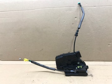 фото thumb №1, Hyundai i30 iii fastback замок дверь правый задняя