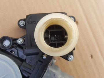 фото thumb №4, Підйомник вікна правий перед avensis t27 09-14