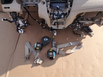 фото thumb №10, Nissan x-trail t32 консоль aibag ремни комплект