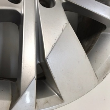 фото thumb №12, Vw touareg iii диски 18 дюймів 8j et25 760601025a