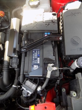 фото thumb №1, Основа полиця корпус акумулятор opel astra iv j