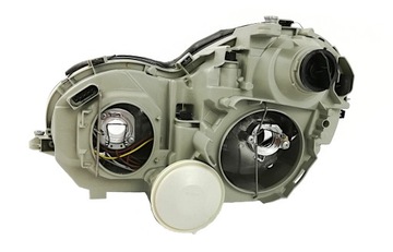 фото thumb №3, Mercedes c класс w203 рестайлинг - комплект фары