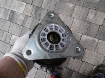 фото thumb №4, Амортизатор правий ступиця smart fortwo iii бензин