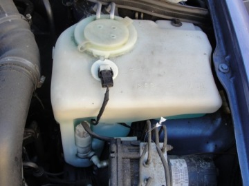 Купить Бачок жидкость помпа ксенон mercedes clk 208, фото thumb