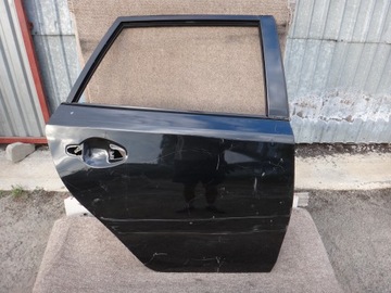 фото thumb №1, Двері праве задня toyota auris 2 ii 12-18