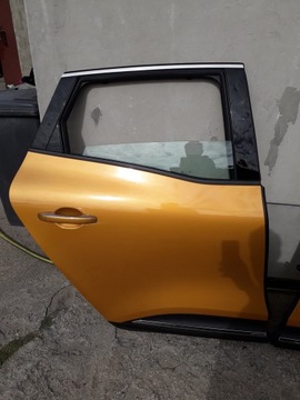 фото thumb №1, Дверь правое задние renault scenic iv 16-