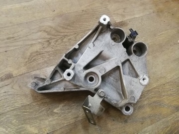 фото thumb №1, Alfa romeo giulietta 2.0 кронштейн кронштейн компресора