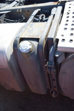 фото thumb №1, Renault magnum бак adblue euro 5