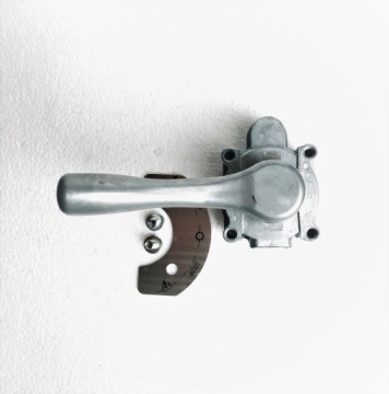 фото thumb №1, Клапан з важіль 4630320200