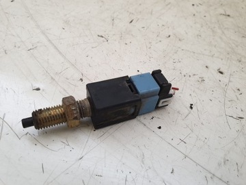 фото thumb №1, Датчик педали тормоза opel omega b 98 r eu