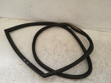 фото thumb №1, Прокладка двері правий задня audi a8 d2 4.2 00r eu