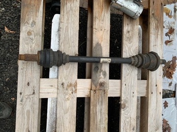 фото thumb №1, Bmw f10 f11 2.0d привідний вал лівий задня 7581027