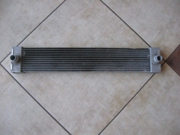 фото thumb №1, Радиатор дополнительная - mercedes w176 w117 w156 amg