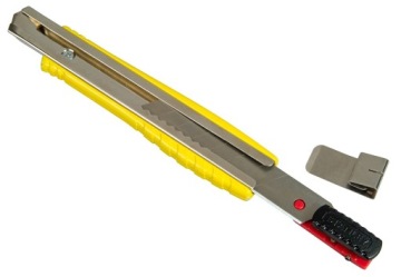 STANLEY 10-421 НОЖ С МЕХАНИЗМОМ БЛОКИРОВКИ 18 мм
